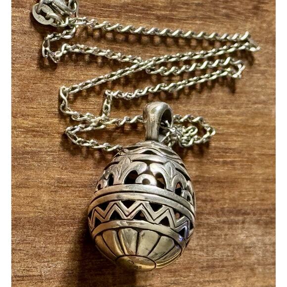 James Avery Retired X Large 3D Fleur De Lis Filigree Egg Pendant W/ 18” Necklace - Picture 1 of 10
